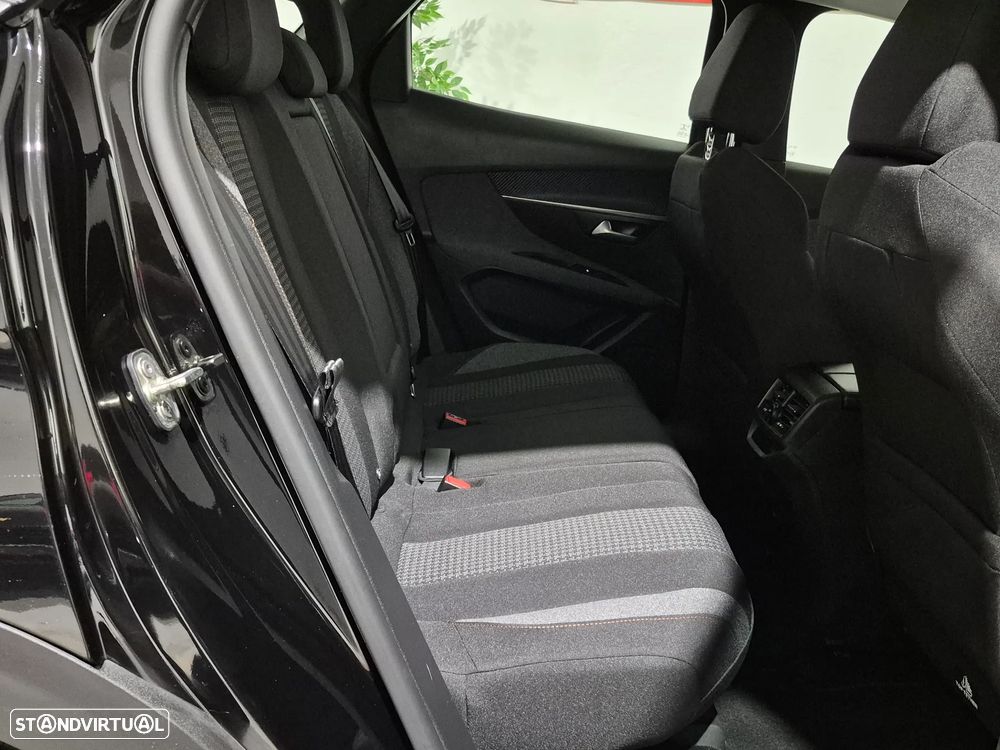 Peugeot 3008 1.5 BlueHDi Active - 33