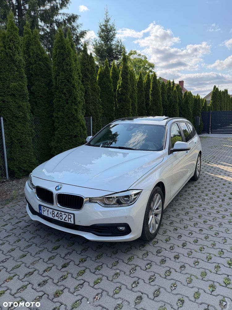BMW Seria 3 330i Luxury Line sport - 1