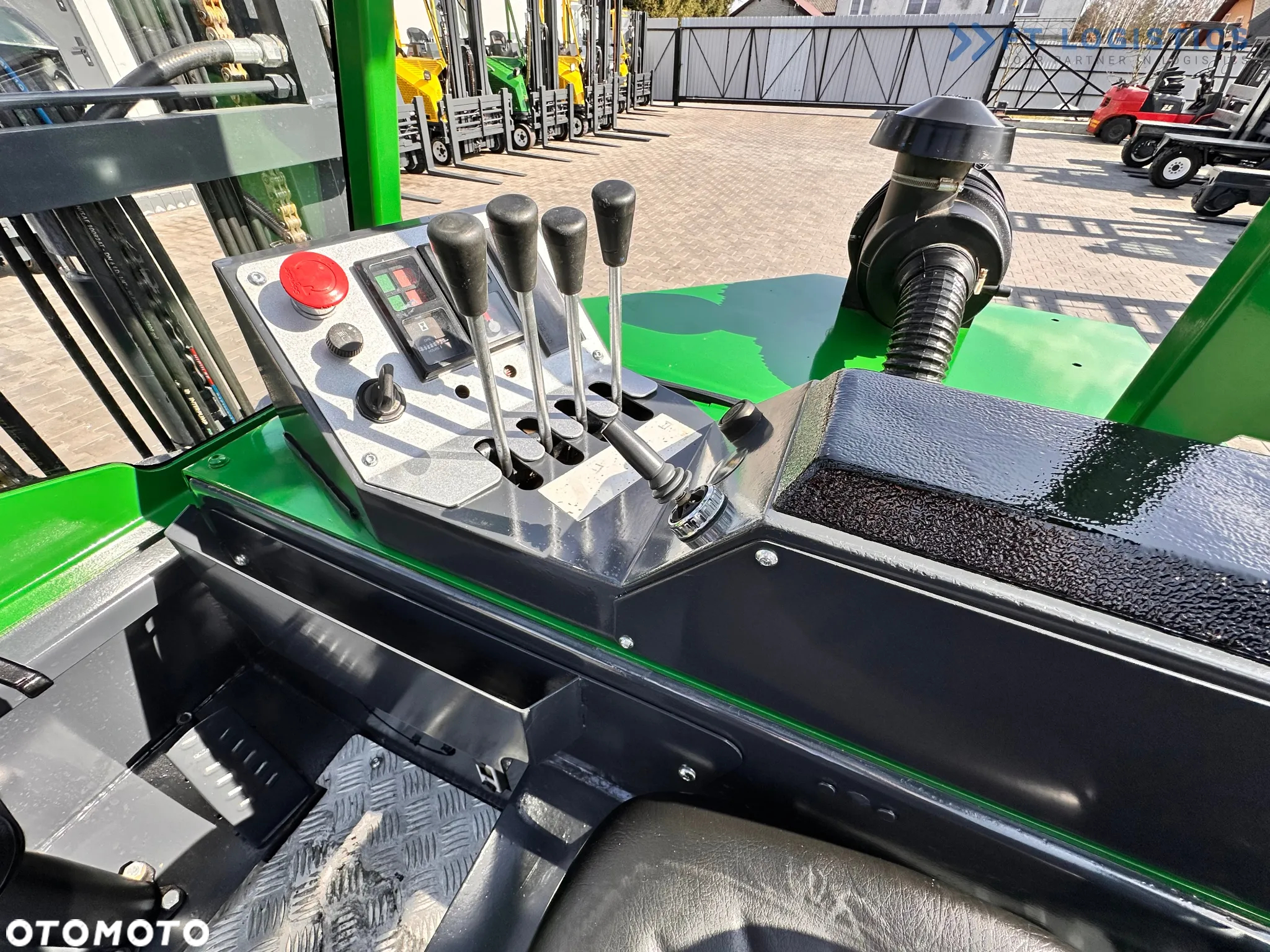 Combilift CB2500 / DIESEL / TRIPLEX / 5500MM / WOLNY SKOK / PRZESUW WIDEŁ / POZYCJONER / JAK NOWY - 40