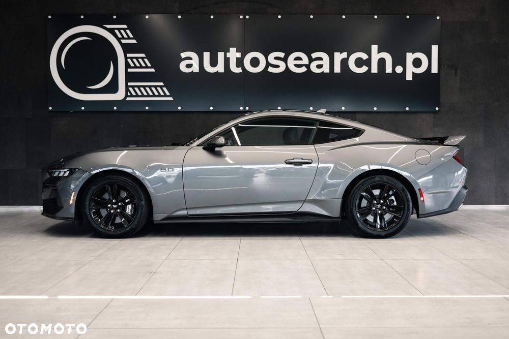 Ford Mustang - 7