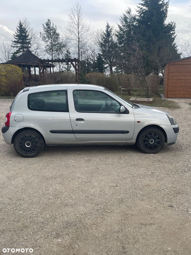 Renault Clio 1.2 Authentique - 6