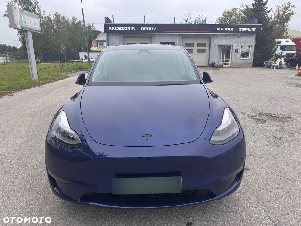 Tesla Y Long Range AWD - 2
