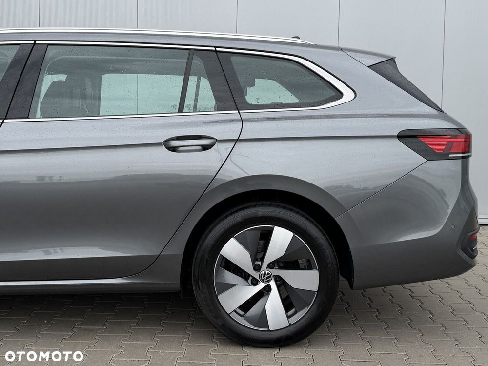 Volkswagen Passat - 9