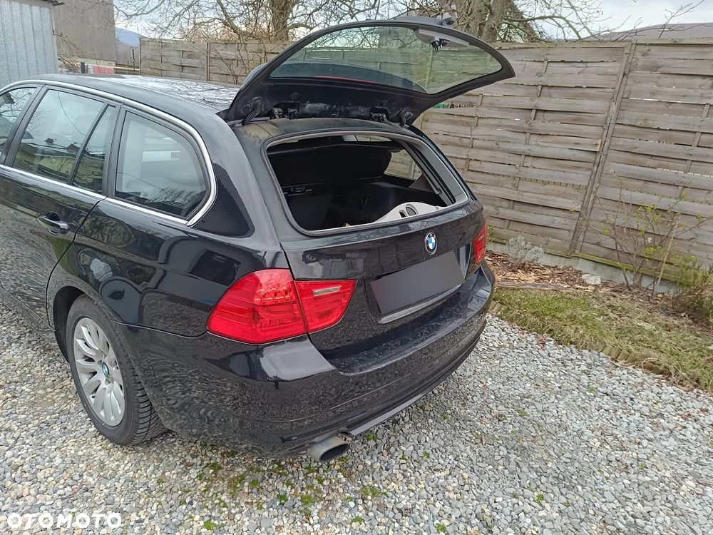 BMW Seria 3 318i Touring - 20