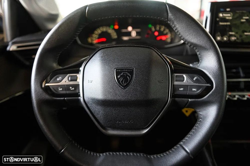 Peugeot 208 1.2 PureTech Active Pack - 38