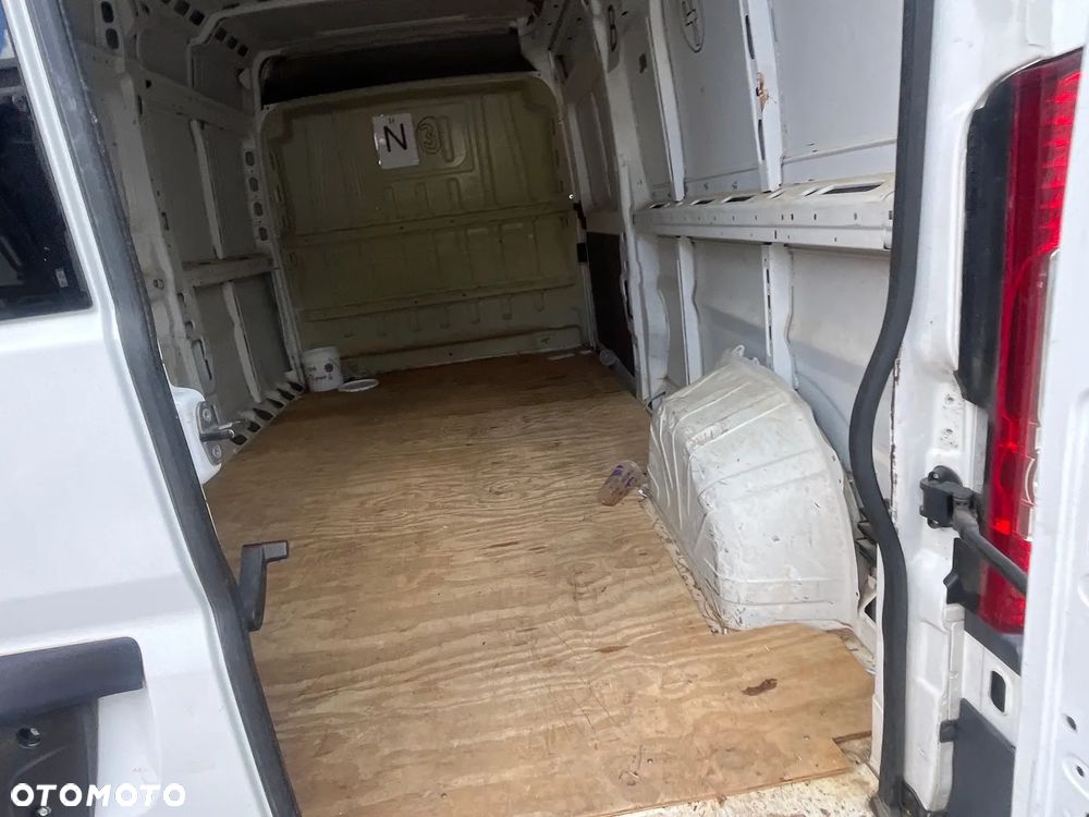 RAM PROMASTER 2500 DELIVERY VAN - 36