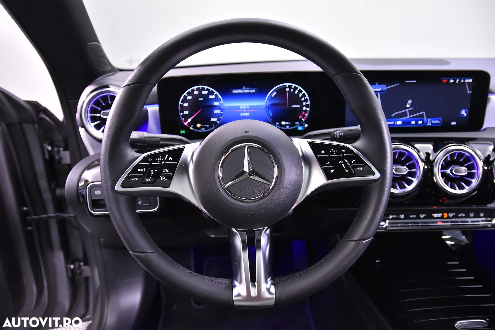 Mercedes-Benz CLA - 16