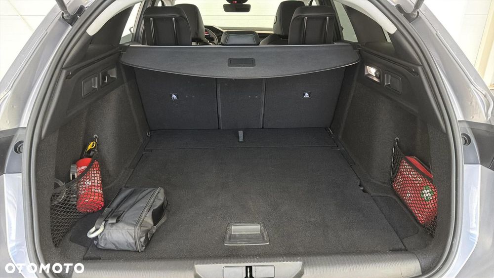 Peugeot 308 1.5 BlueHDi Allure Pack S&S EAT8 - 17