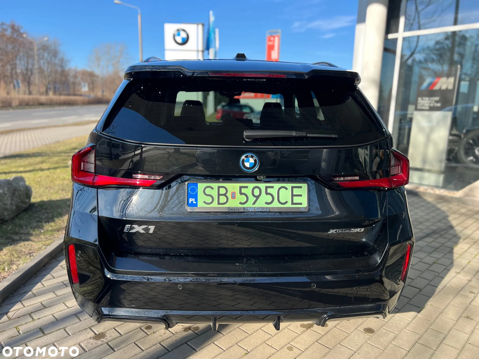 BMW iX1 xDrive30 66.5kWh M Sport - 6