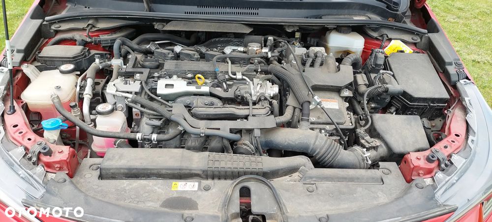 Toyota Corolla 2.0 Hybrid Executive - 26