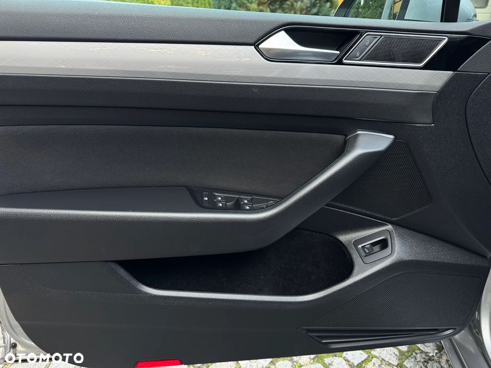 Volkswagen Passat 1.5 TSI EVO Business DSG - 11