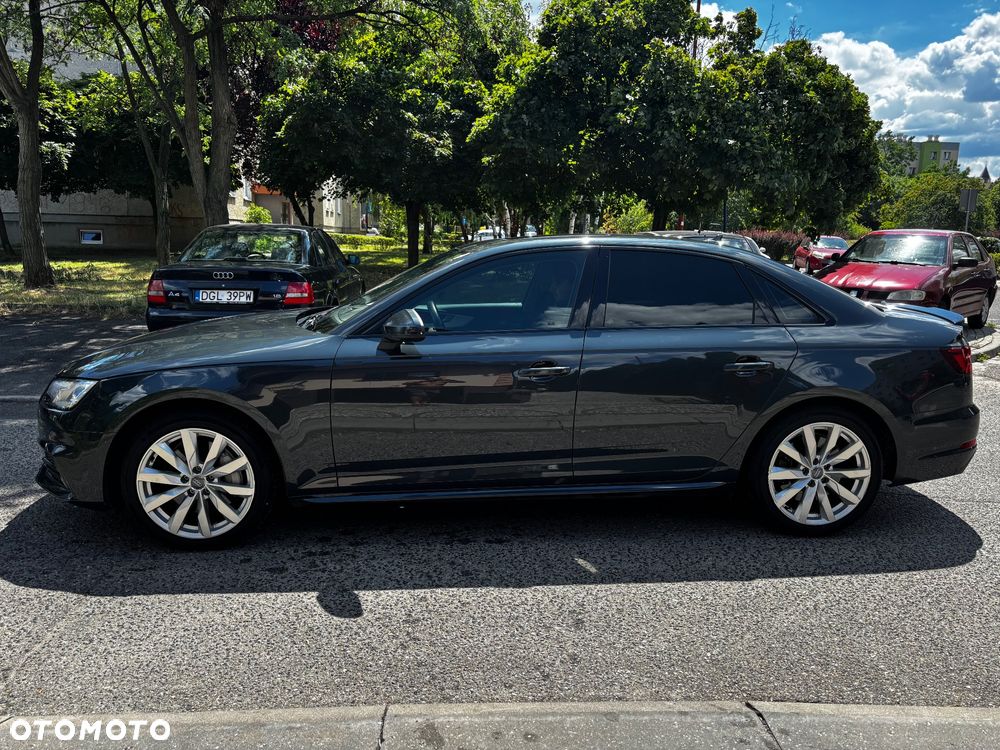 Audi A4 Limousine - 13