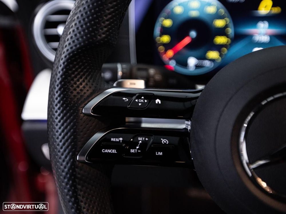 Mercedes-Benz E 300 de 4Matic 9G-TRONIC AMG Line - 22