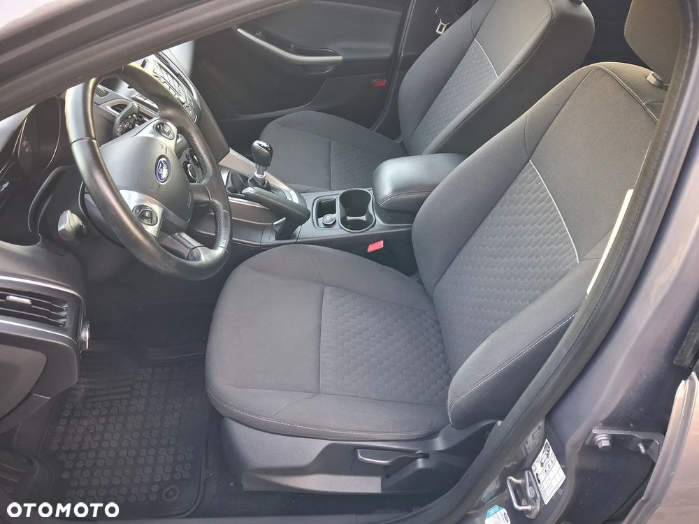 Ford Focus 1.0 EcoBoost Trend - 16