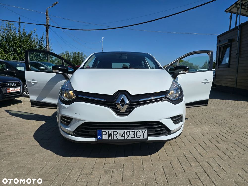 Renault Clio - 22