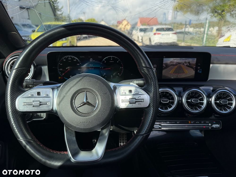 Mercedes-Benz CLA - 21