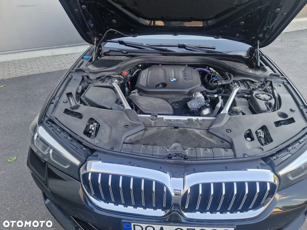 BMW Seria 5 520d xDrive M Sport sport - 14