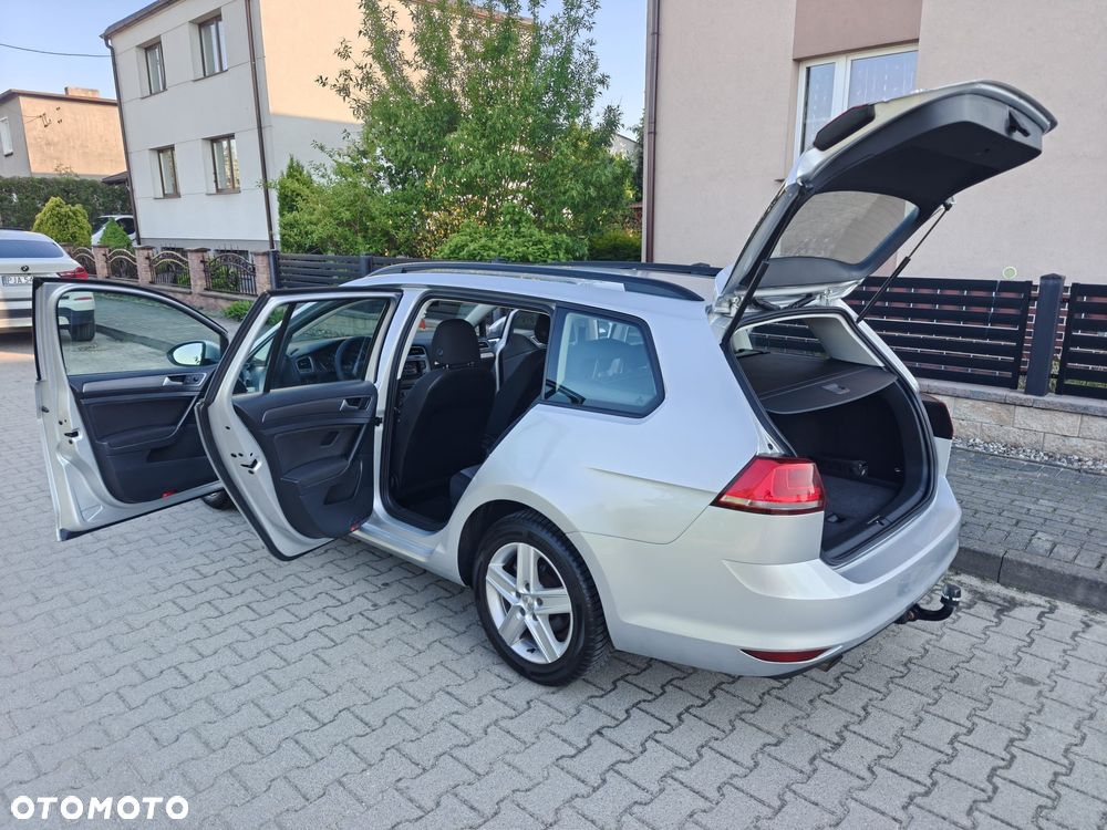 Volkswagen Golf - 17