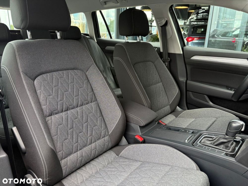 Volkswagen Passat - 18