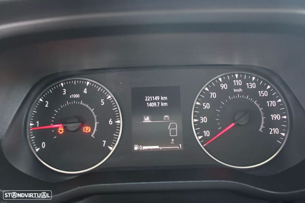 Renault trafic 2.0 blue dci c/frio - 18