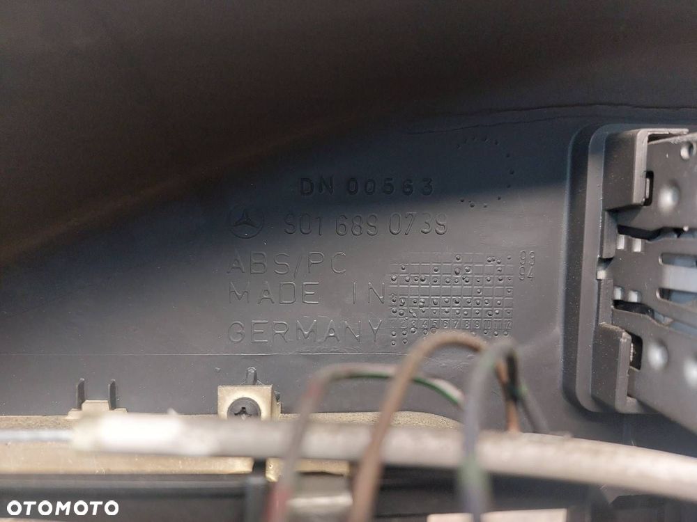 RAMKA LICZNIKA  MERCEDES-BENZ SPRINTER 312 D  9016890739 - 7