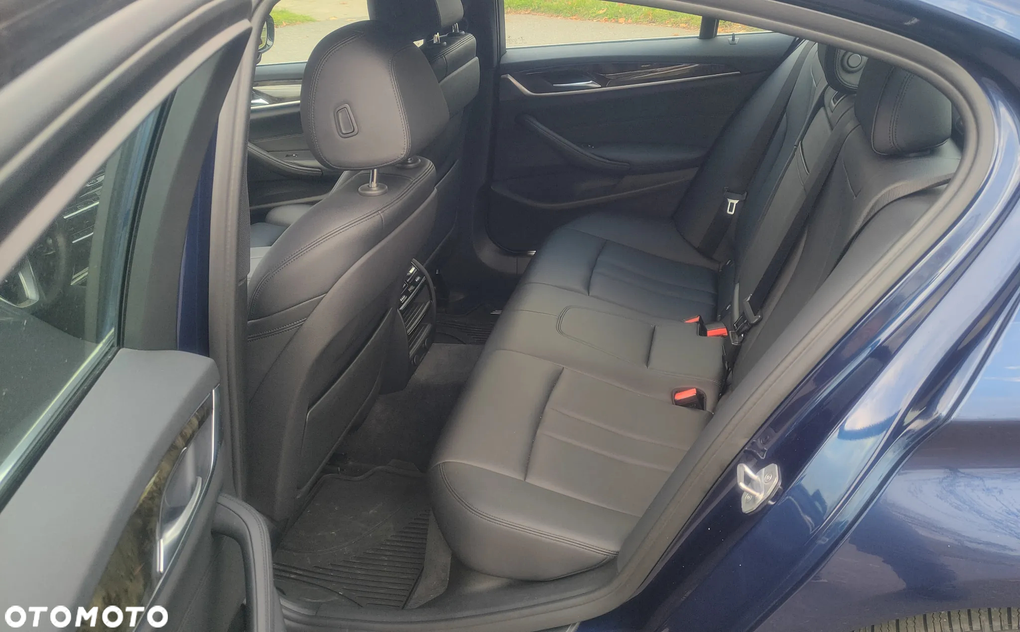 BMW Seria 5 530i GPF xDrive Sport Line sport - 19
