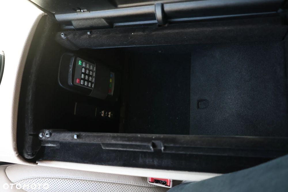 Mercedes-Benz Klasa S 350 (BlueTEC) d 4-Matic 7G-TRONIC - 17