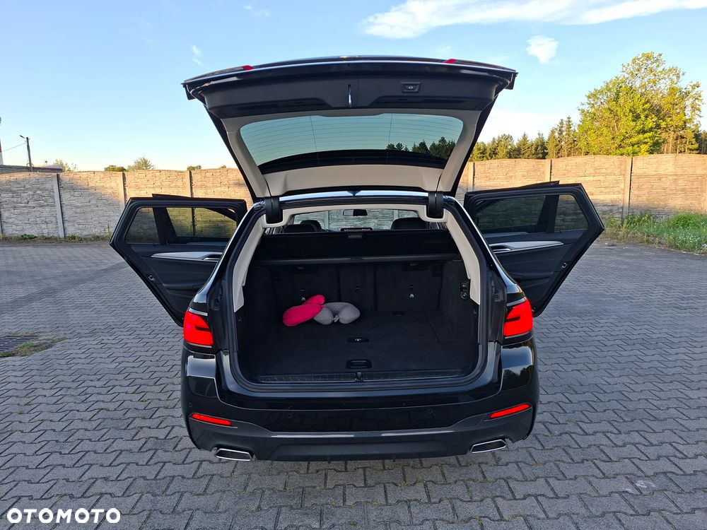 BMW Seria 5 520d Touring - 11