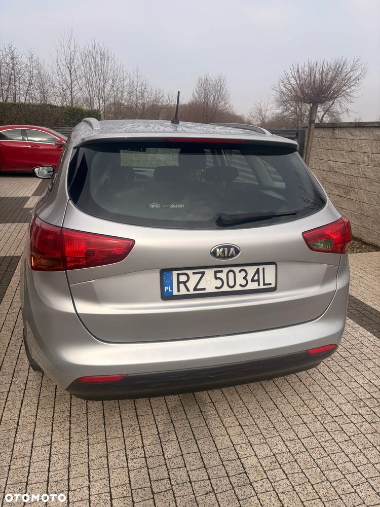 Kia Ceed 1.6 CRDi M - 4
