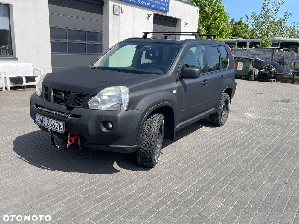 Nissan X-Trail 2.0 dCi SE - 2