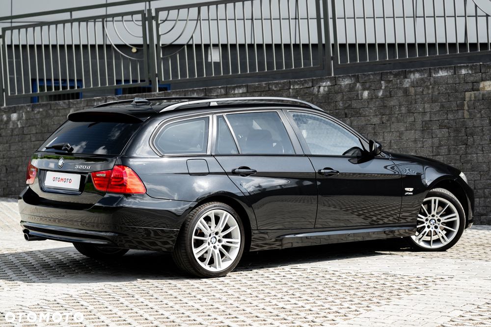 BMW Seria 3 320d xDrive DPF - 15