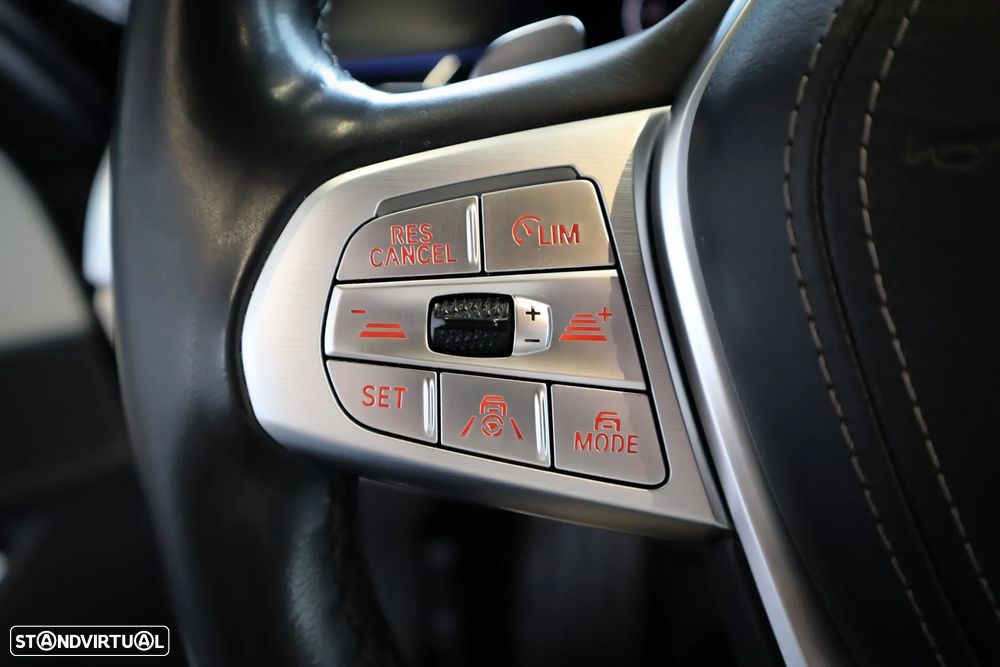 BMW 740 d xDrive Auto - 37