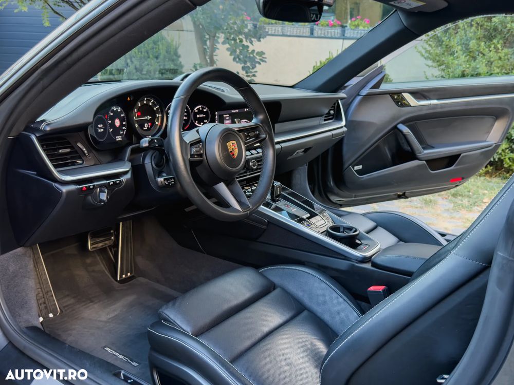 Porsche 911 4S PDK - 18