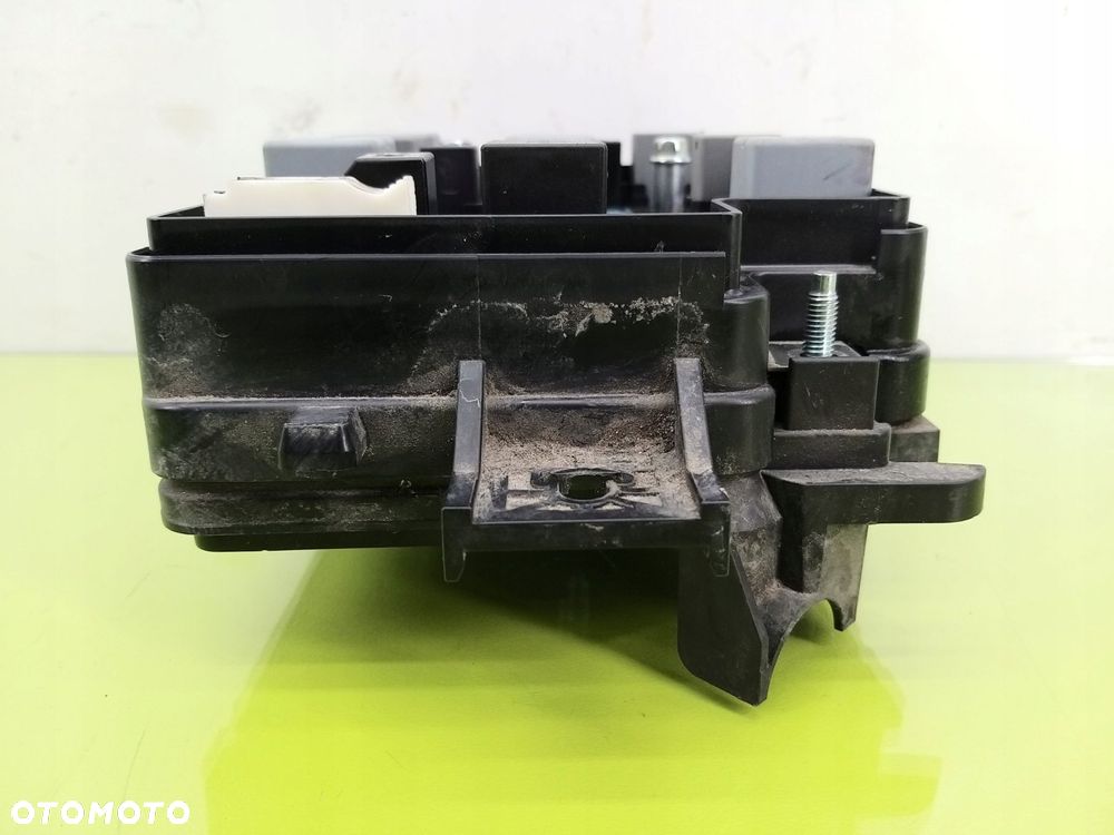 Skrzynka bezpieczników Chevrolet Aveo III 2011-2014 T300 95180488 - 2