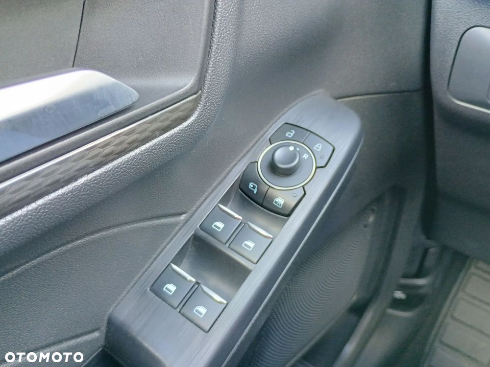 Ford Kuga 1.5 EcoBoost FWD Titanium - 23