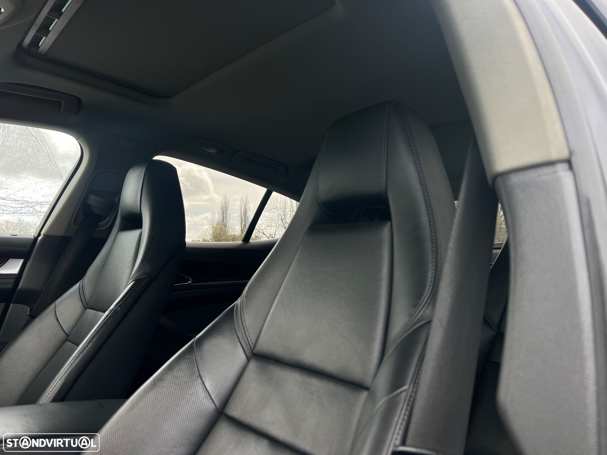 Porsche Panamera Diesel Platinum Edition - 16