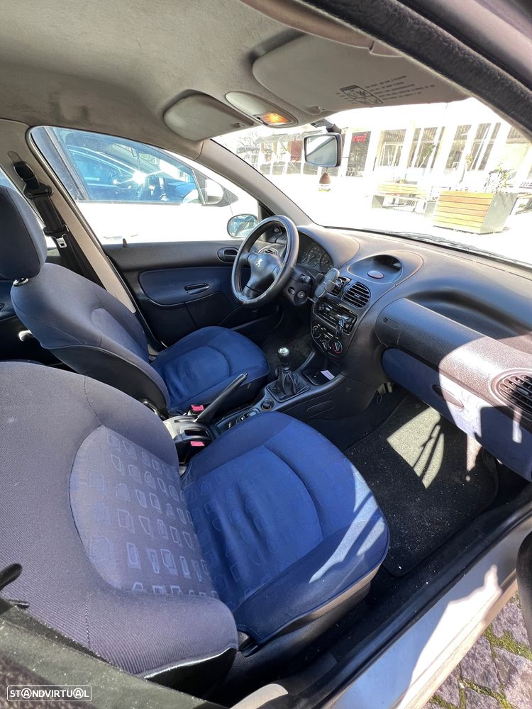 Peugeot 206 - 4