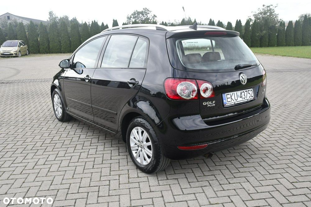 Volkswagen Golf Plus - 12