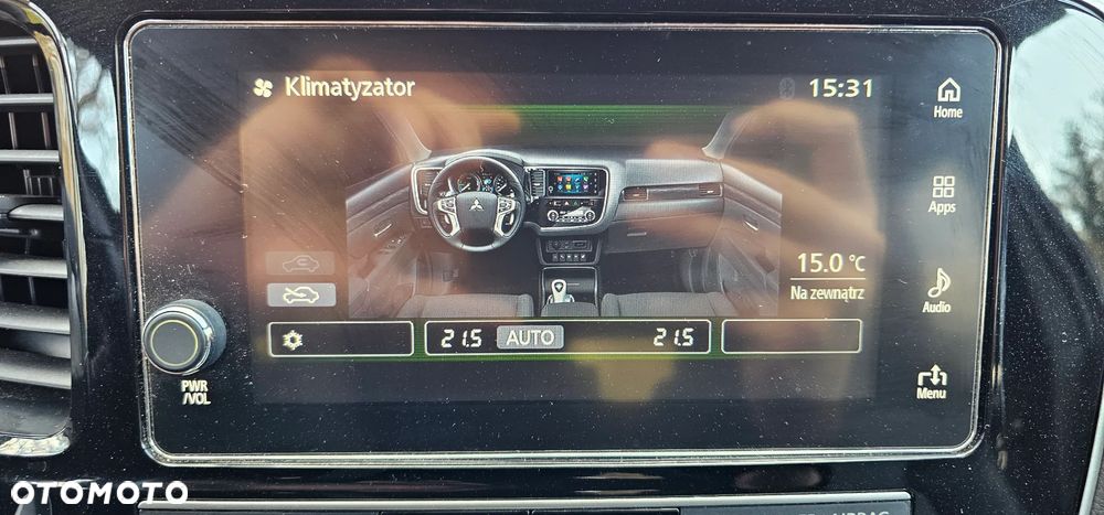 Mitsubishi Outlander 2.0 4WD - 28