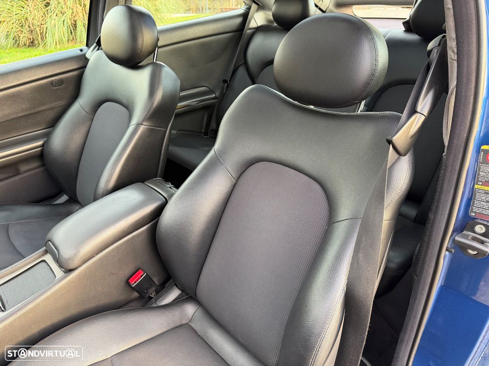 Mercedes-Benz C 220 CDi Sport Coupé Evolution S6 - 19