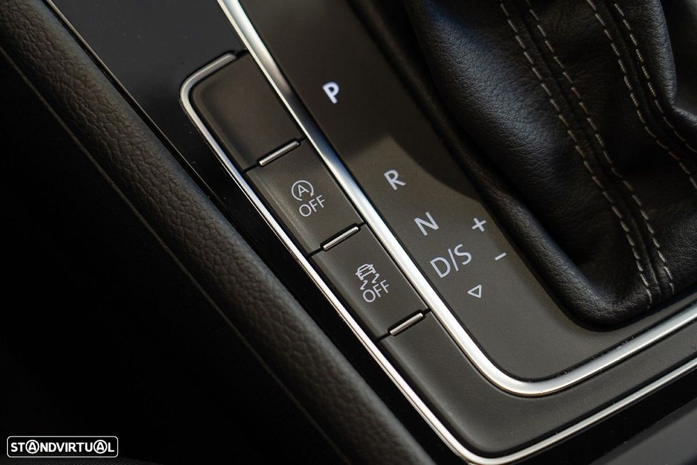 VW Golf 2.0 TDI GTD DSG - 34