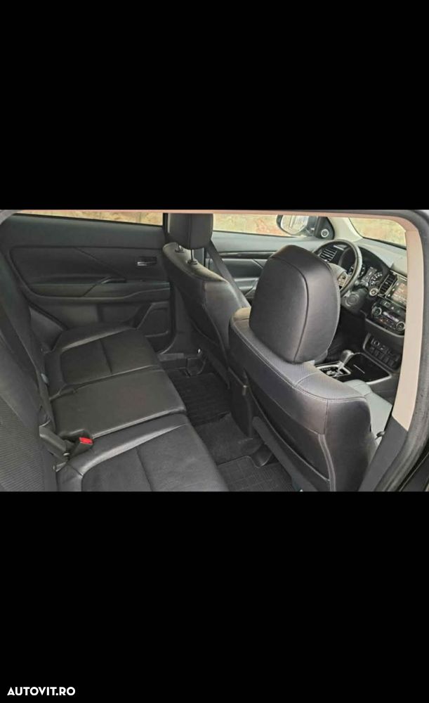 Mitsubishi Outlander - 6