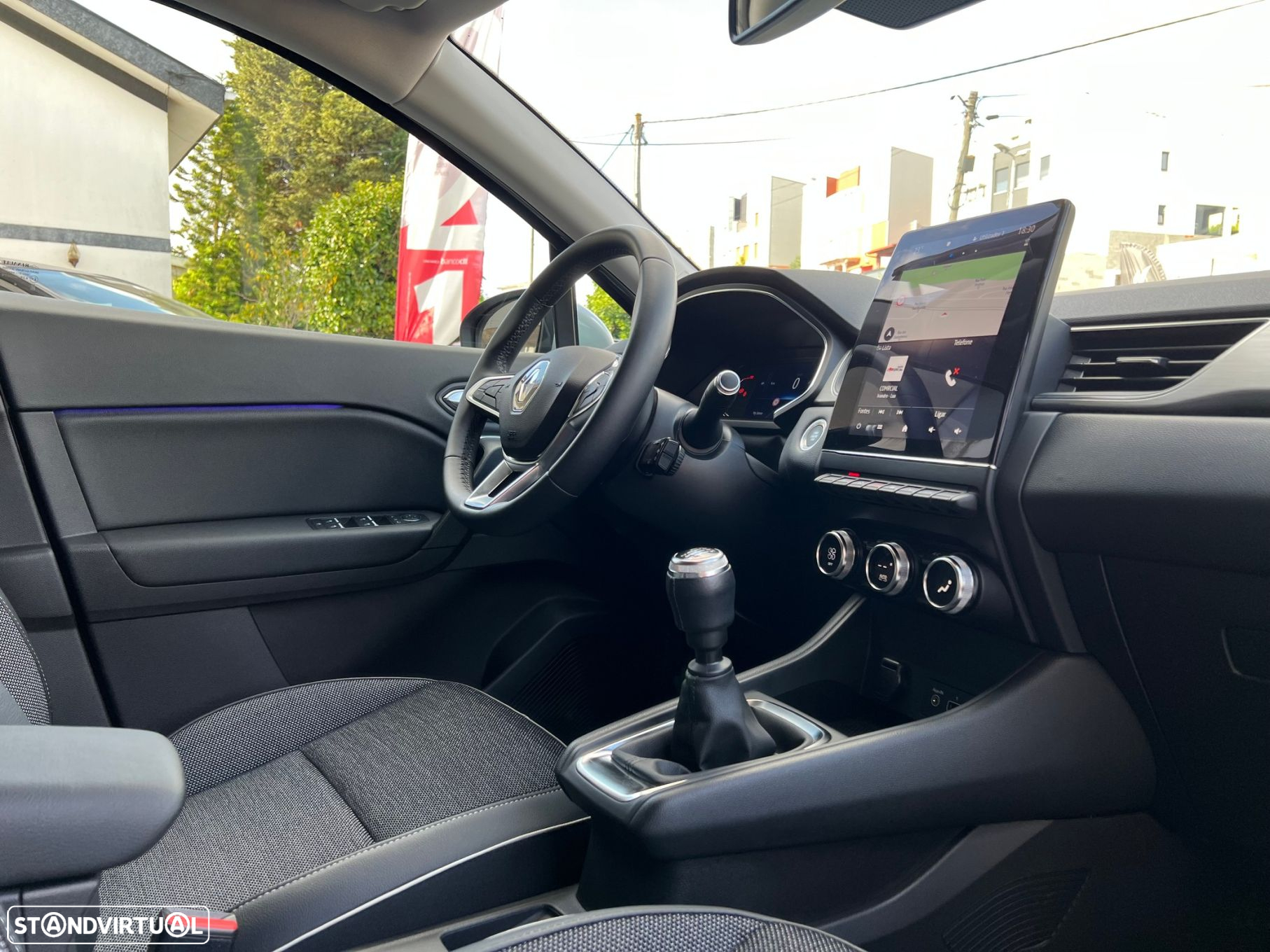 Renault Captur 1.0 TCe Intens - 22