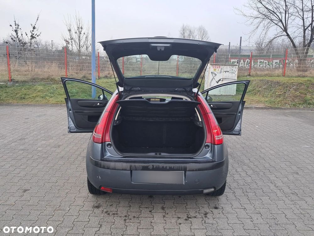 Citroën C4 1.4 16V Magic - 5