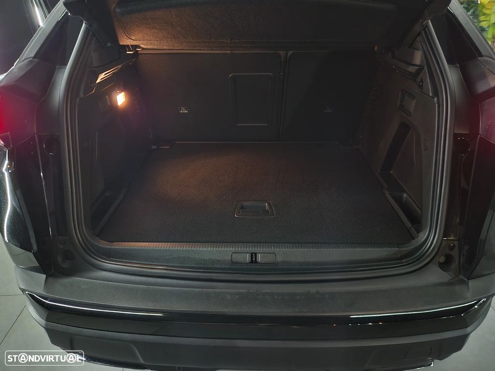 Peugeot 3008 1.5 BlueHDi GT EAT8 - 24