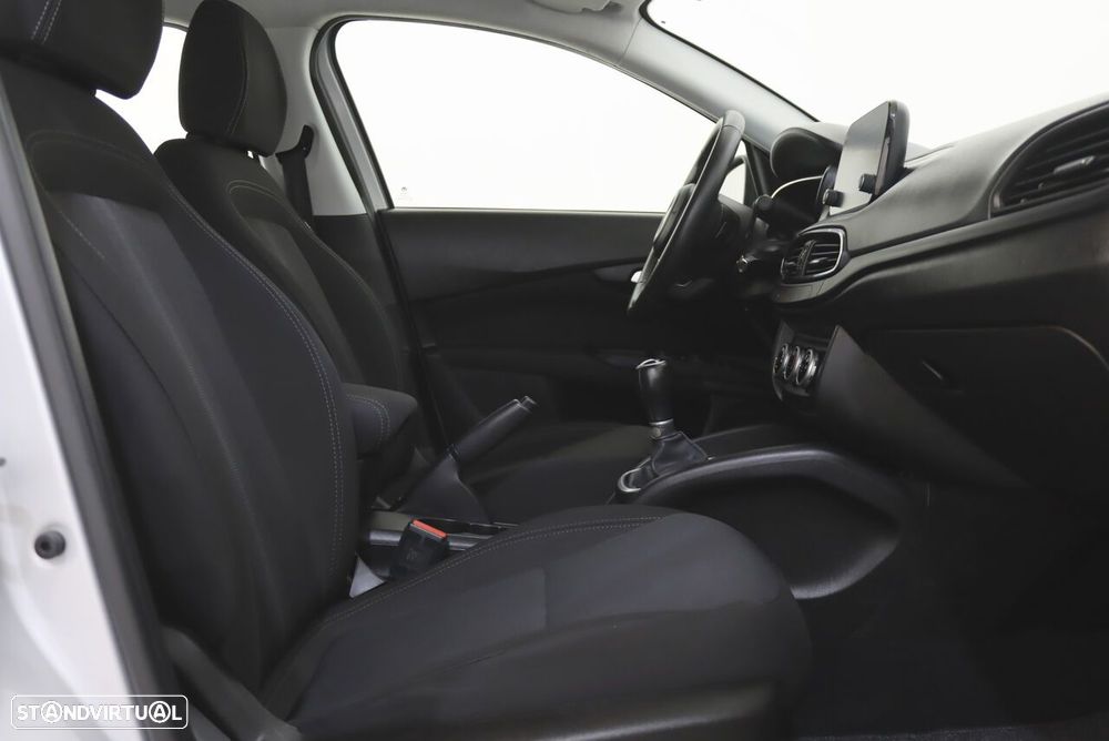 Fiat Tipo Station Wagon 1.0 GSE T3 City Life - 10