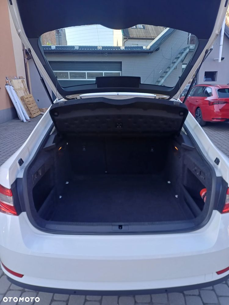 Skoda Superb 2.0 TDI Active - 5