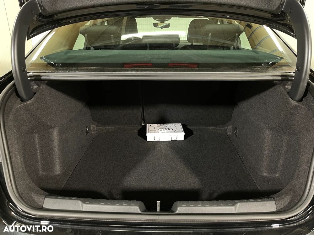 Audi A3 2.0 35 TDI S tronic Advanced - 13