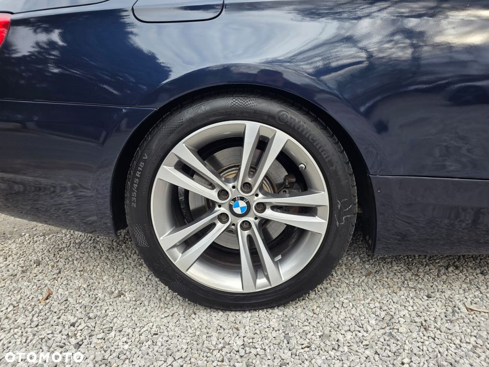 BMW Seria 3 330d - 26