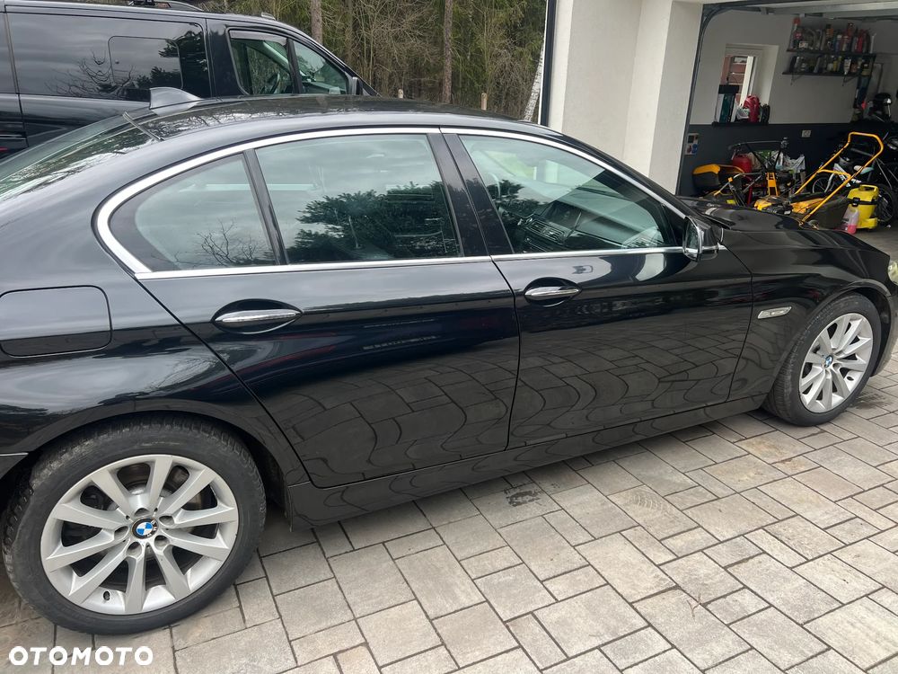 BMW Seria 5 520d Luxury Line - 10
